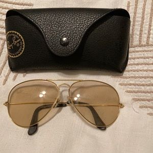 **Authentic vintage ray bans !!!